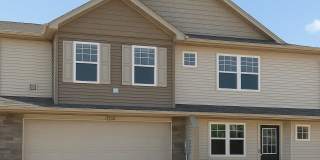 Modern 3BR/2.5BA Townhome in Prime Otsego Location for $2,599! Gallery 19