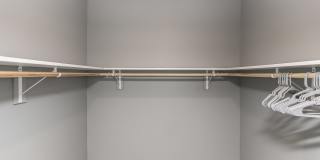 Fully Furnished Townhome Blocks Away From Downtown Gallery 24