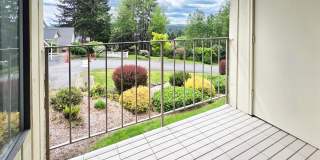 Charming, bright and peaceful condo close to ferries and shopping in Kingston! Charming, bright and peaceful condo close to ferries and shopping in Kingston! Gallery 12