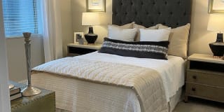 Flats on Fourth Gallery 9