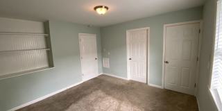 Room in 3 Bedroom Home at Chester St Gallery 25
