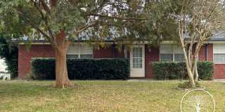 MOVE IN SPECIAL: $500 OFF 1ST MONTH'S RENT!** MOVE IN SPECIAL: $500 OFF 1ST MONTH'S RENT!** Gallery 18