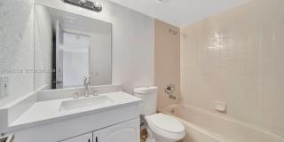 117 Lake Emerald Dr Gallery 31