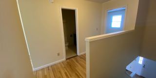 3 Bed/2.5 Bath Bloomington Townhouse Gallery 7