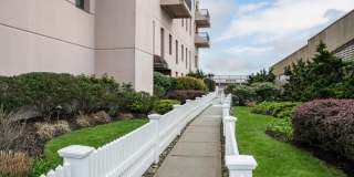 100 W Broadway unit: 7L Gallery 8