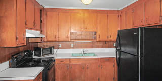 1 bedroom Condo in Cotswold Gallery 10