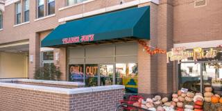 2531 QUEEN ANNES Lane NW Gallery 29