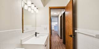 Wayzata Woods Gallery 15