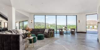Stunning 7BR House in Camelback Canyon Gallery 11