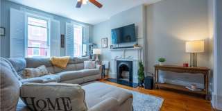 Stunning South Side 3BR - Skyline Views, Master Suite & Finished 3rd Floor Gallery 5
