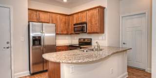 708 Summit Gallery 8