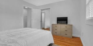 1143-1145 Roe Avenue Gallery 28