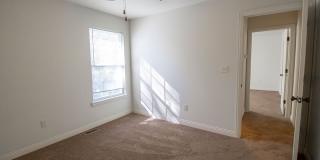Spacious 4 BDR Duplex Gallery 34