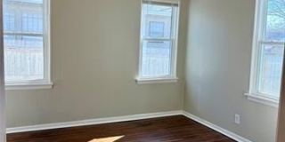 1124 S Richmond Avenue Gallery 25