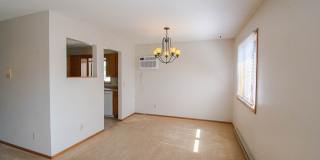 Upstairs condo with garage space in great NW location! Gallery 6