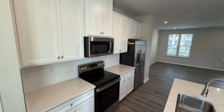 Beautiful Townhome!! Gallery 8