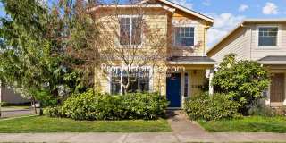 Charming Three Bedroom Newberg Home - Corner Lot! Gallery 1