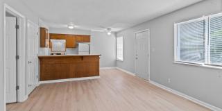 Creekside Gallery 14