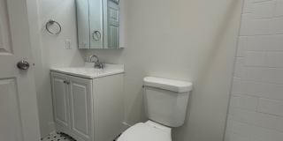 1115 N. Negley Avenue Gallery 12