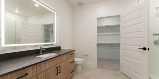 Lyle Apartments Gallery 71