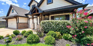 Spacious Craftsman Home on cul-de-sac Spacious Craftsman Home on cul-de-sac Gallery 1