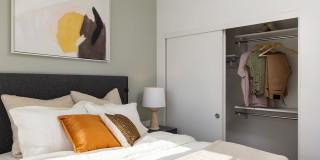 Resa Gallery 48