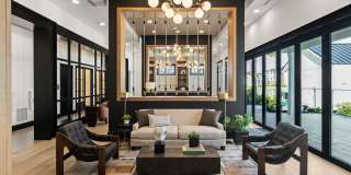 The Hadley Gallery 15