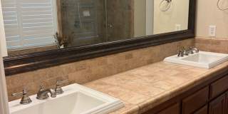 Beautiful Pavilions Condo! Gallery 13