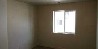 2 Story Townhome In Vineyard Gallery 10