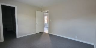 135 Byron Street Gallery 11