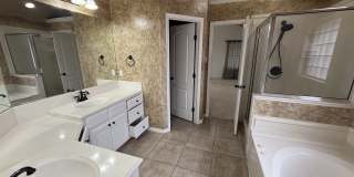 5901 101st Street Gallery 15