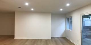 GLENOAKS Gallery 14