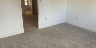 4 Bedroom House Yard and Parking-York City Gallery 9