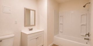 4723 Arlington Avenue Gallery 29