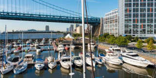 235 N COLUMBUS Boulevard Gallery 50
