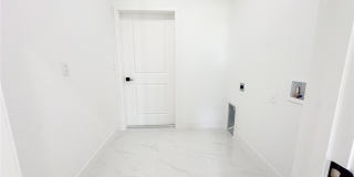 721 Bering Avenue S Gallery 16