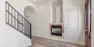 Grand 4-Bedroom San Leandro Home w/ Custom Upgrades Grand 4-Bedroom San Leandro Home w/ Custom Upgrades Gallery 7