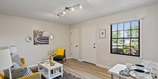 2555 Bradford Court Gallery 6