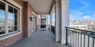 5000 Royal Court Gallery 22