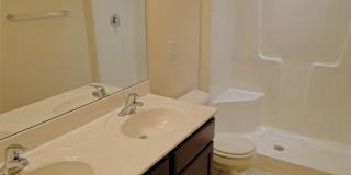 3 Bedroom, 2.5 Bathroom Townhome with Office! Gallery 13