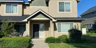 Rare Liberty Lake Townhome in Rocky Hill – 3 Bed, 2.5 Bath End Unit Available July 15th Gallery 32
