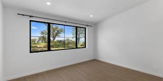 Modern Coastal Lease in Top of the World Gallery 35