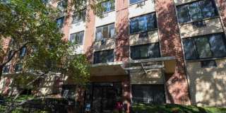 538 Roscoe Gallery 1