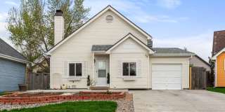 Cherry Creek Schools and GREAT patio! Gallery 1