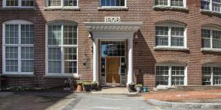 200 Market Street unit: 4504 Gallery 13