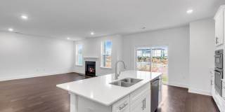 122 Woolley Court Gallery 14