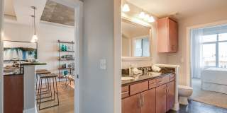 The Crescent at Fells Point Gallery 23