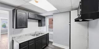 1452 Summit Street Gallery 7