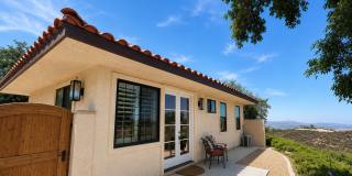 Beautiful View in the Oak Hills Estates - 2 bed 2 bath Gallery 1