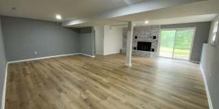 Large 4 Bedroom/3 Bath House with Basement! Gallery 1